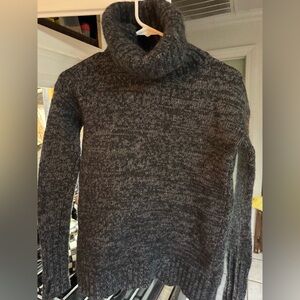 Pam & Gela sweater size s